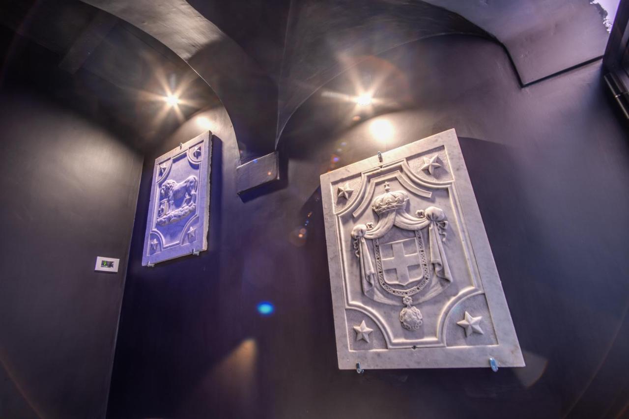 ホテル Palazzetto Trevi ローマ エクステリア 写真